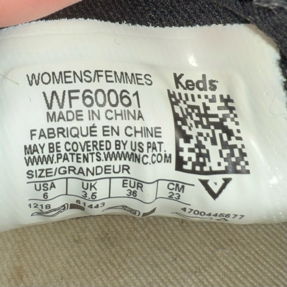 Keds Black Slip-On Sneakers Sequins Sparkly Glittery Canvas Comfy - Picture 7 of 7